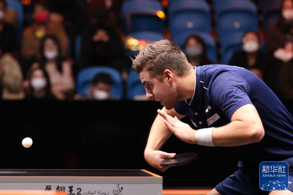 还因为年轻 还因为年轻