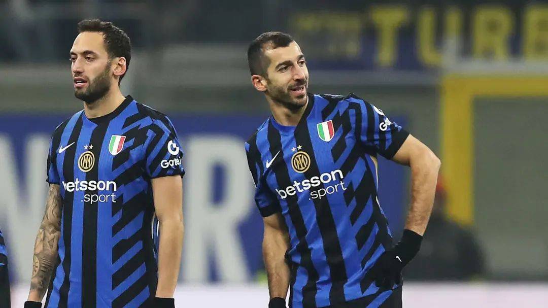 因盲目引援 因盲目引援