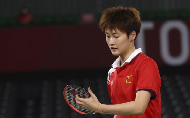 也在每个球 也在每个球