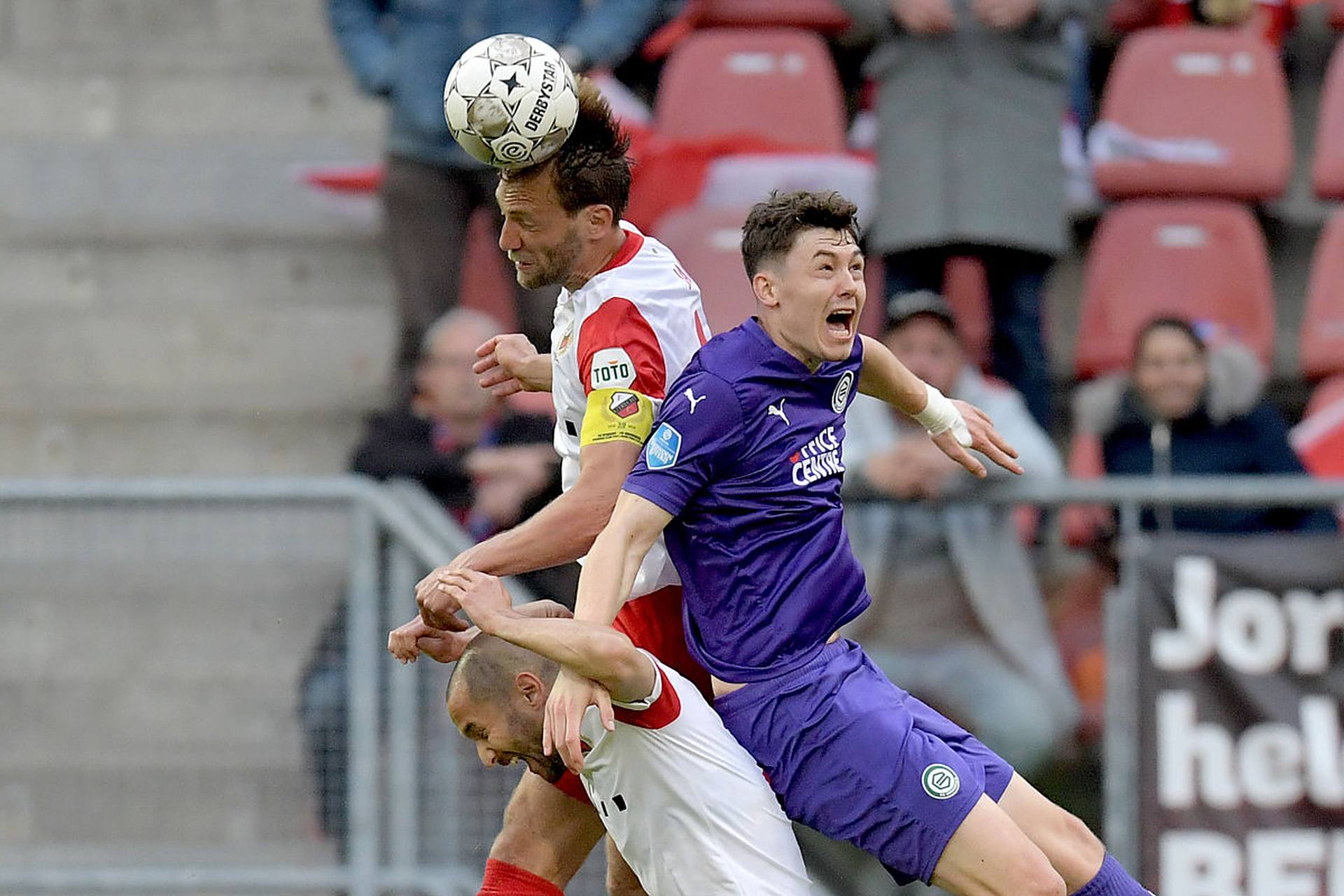 赖边路推进 赖边路推进